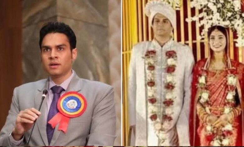 MP के चर्चित IAS अवि प्रसाद ने की तीसरी शादी, दो पत्नियां कलेक्टर और डिप्टी सेक्रेटरी MP के चर्चित IAS अवि प्रसाद ने की तीसरी शादी, दो पत्नियां कलेक्टर और डिप्टी सेक्रेटरी