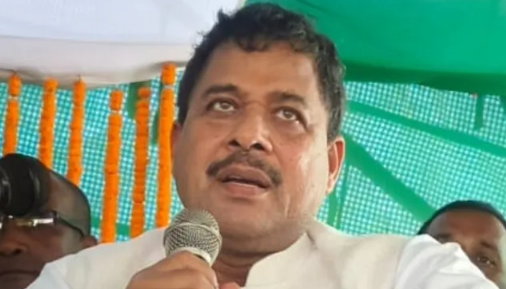 वो एक बयान और अब छिन जाएगी सांसदी? नीतीश के ‘खास’रहे गिरिधारी यादव के खिलाफ JDU ने लिया बड़ा फैसला