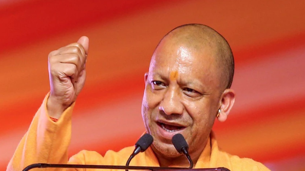 सीएम योगी ने ट्रांसफर किए छात्रवृत्ति के 3350 करोड़, पुलिस विभाग में कई तबादले सीएम योगी ने ट्रांसफर किए छात्रवृत्ति के 3350 करोड़, पुलिस विभाग में कई तबादले