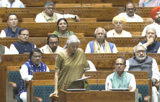 लोकसभा ने 32 संशोधनों के साथ फाइनेंस बिल 2026 किया पारित, जानिए अब क्या होगा अगला कदम?