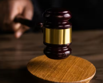 हाई कोर्ट का बड़ा फैसला! हाई-टेंशन करंट हादसे में झुलसी 10 साल की बच्ची को ₹1 करोड़ मुआवजा हाई कोर्ट का बड़ा फैसला! हाई-टेंशन करंट हादसे में झुलसी 10 साल की बच्ची को ₹1 करोड़ मुआवजा