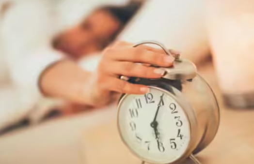 ‘समय पर सोएं और टाइम से जागें…’ बॉडी के लिए क्यों जरूरी है दादी-नानी की ये राय; एक्सपर्ट भी मानते हैं ये बात ‘समय पर सोएं और टाइम से जागें…’ बॉडी के लिए क्यों जरूरी है दादी-नानी की ये राय; एक्सपर्ट भी मानते हैं ये बात