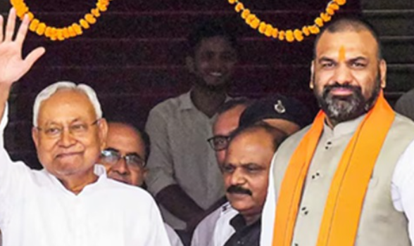 बिहार में सियासी उलटफेर की आहट, BJP को CM पद और JDU से दो डिप्टी CM बनने की चर्चा तेज