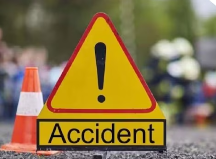 मध्य प्रदेश में खौफनाक हादसा, बाइक समेत जर्जर पुल से नीचे गिरे 4 युवक, दर्दनाक मौत से सहमे लोग