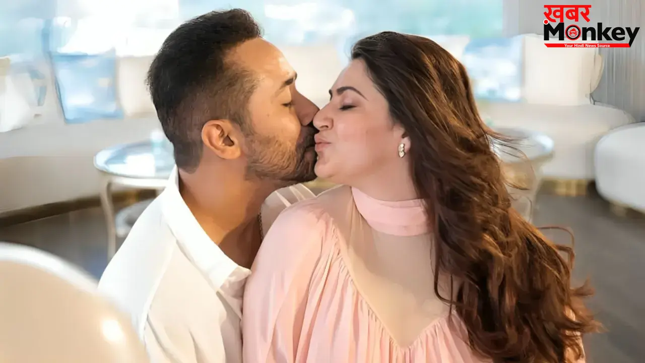 ‘दृश्यम 3’ के निर्देशक Abhishek Pathak के घर आई नन्ही परी, पत्नी शिवालिका ने बेटी को दिया जन्म