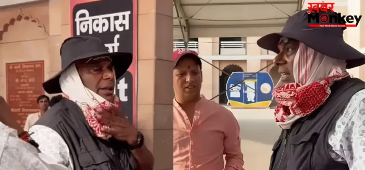 Ashish Vidyarthi पहुंचे काशी विश्वनाथ मंदिर, आम श्रद्धालु बनकर किए दर्शन, फिर बनारसी चाट का लिया मजा