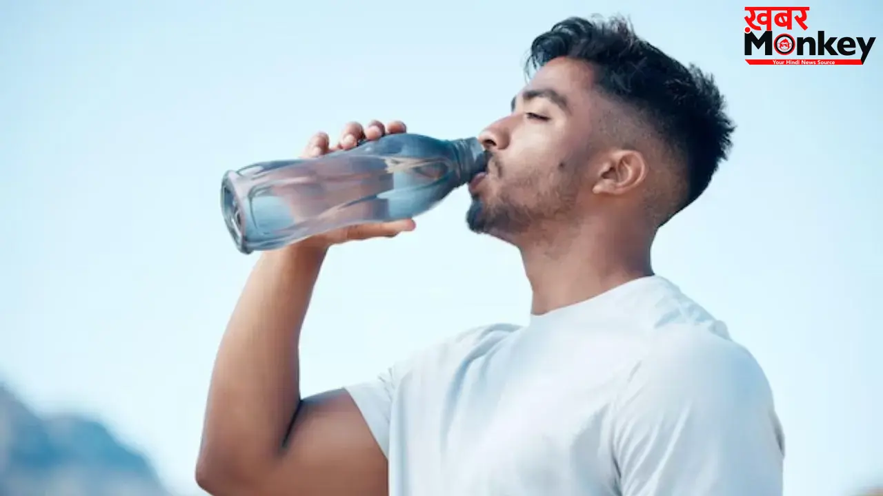सावधान! गर्मियों में ज्यादा पानी है खतरे की घंटी! शरीर में हो सकती है इन 2 चीजों की कमी