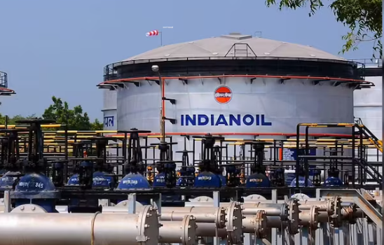 किल्‍लत-विल्‍लत कुछ नहीं,खुद खरीदकर काम चलाने वाला भारत कैसे दूसरों को भर भरकर भेज रहा है तेल ?