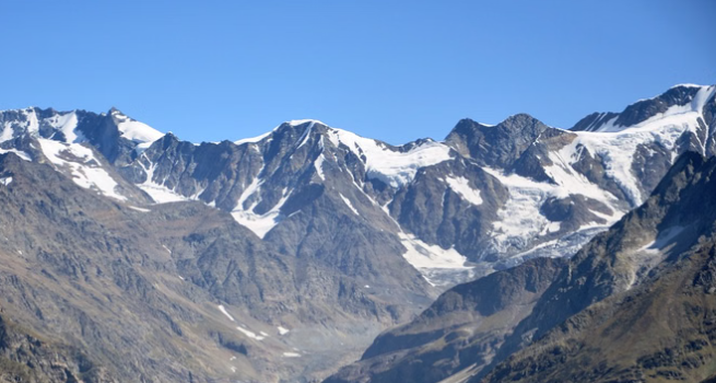 हिमाचल के ग्लेशियरों में बनी झीलों का खतरा भांपेंगे वैज्ञानिक, इन बिंदुओं पर होगा अध्ययन हिमाचल के ग्लेशियरों में बनी झीलों का खतरा भांपेंगे वैज्ञानिक, इन बिंदुओं पर होगा अध्ययन