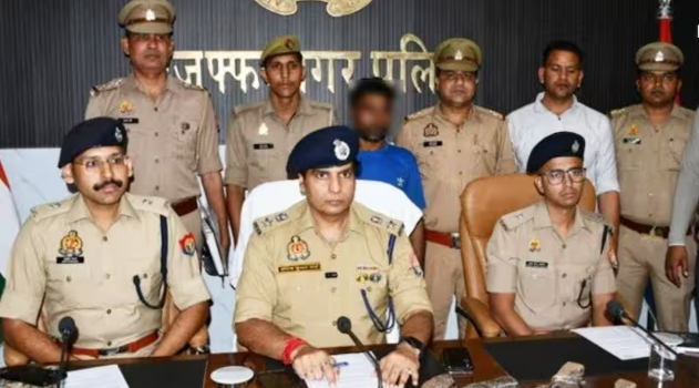 मुजफ्फरनगर: अवैध हथियार बनाने वाली फैक्ट्री का भंडाफोड़, दिल्ली-हरियाणा सहित कई राज्यों में होती थी सप्लाई मुजफ्फरनगर: अवैध हथियार बनाने वाली फैक्ट्री का भंडाफोड़, दिल्ली-हरियाणा सहित कई राज्यों में होती थी सप्लाई