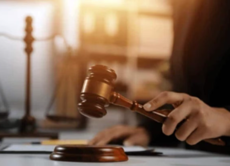 मध्य प्रदेश में पत्नी ने कहा- पति के साथ नहीं रहूंगी, हाईकोर्ट ने बॉयफ्रेंड के साथ रहने की दी परमिशन