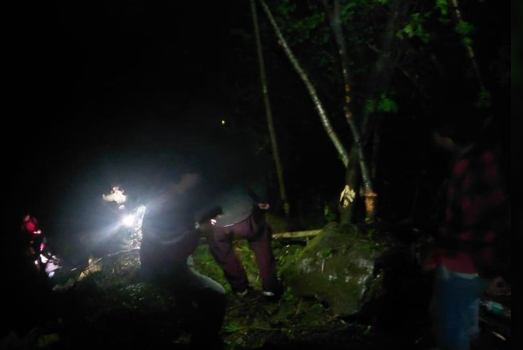 कुल्लू में भीषण सड़क हादसा, खाई में गिरी कोचिंग छात्रों की ट्रैवलर, 3 की मौत; 17 का रेस्क्यू कुल्लू में भीषण सड़क हादसा, खाई में गिरी कोचिंग छात्रों की ट्रैवलर, 3 की मौत; 17 का रेस्क्यू