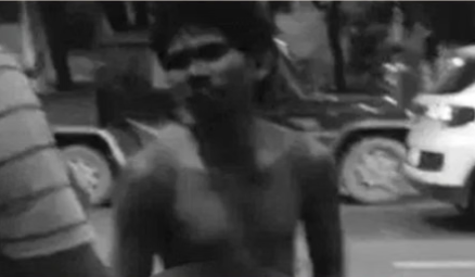 छत्तीसगढ़ में टूटी हैवानियत की हद, युवक को सड़क पर नग्न हालत में दौड़ा-दौड़ाकर पीटा छत्तीसगढ़ में टूटी हैवानियत की हद, युवक को सड़क पर नग्न हालत में दौड़ा-दौड़ाकर पीटा