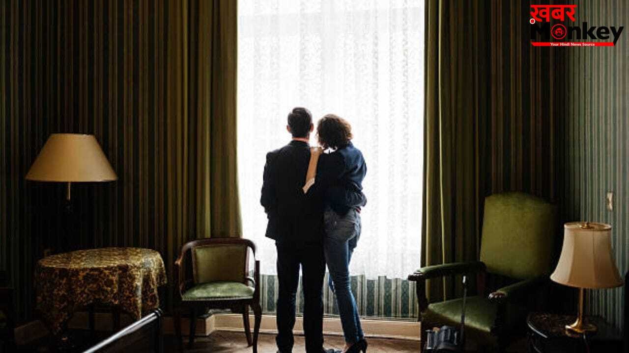 OMG! होटल रिव्यू में बंदे ने लिख दिया कुछ ऐसा, खानी पड़ी जेल की हवा, देश से भी निकाला गया