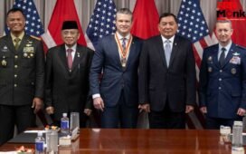 इधर ईरान लड़ रहा अमेरिका से जंग, उधर दुनिया के सबसे बड़े मुस्लिम देश ने कर दिया ‘सरेंडर’