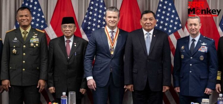 इधर ईरान लड़ रहा अमेरिका से जंग, उधर दुनिया के सबसे बड़े मुस्लिम देश ने कर दिया ‘सरेंडर’