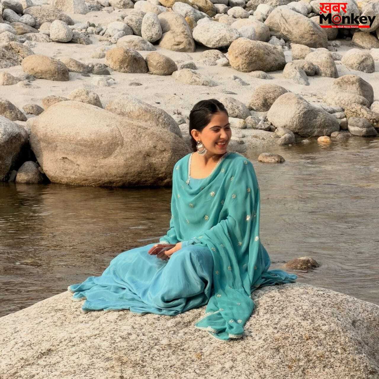 सादगी में भी लगेंगी खूबसूरत! गर्मी में पहनें जया किशोरी जैसे ये कपड़े