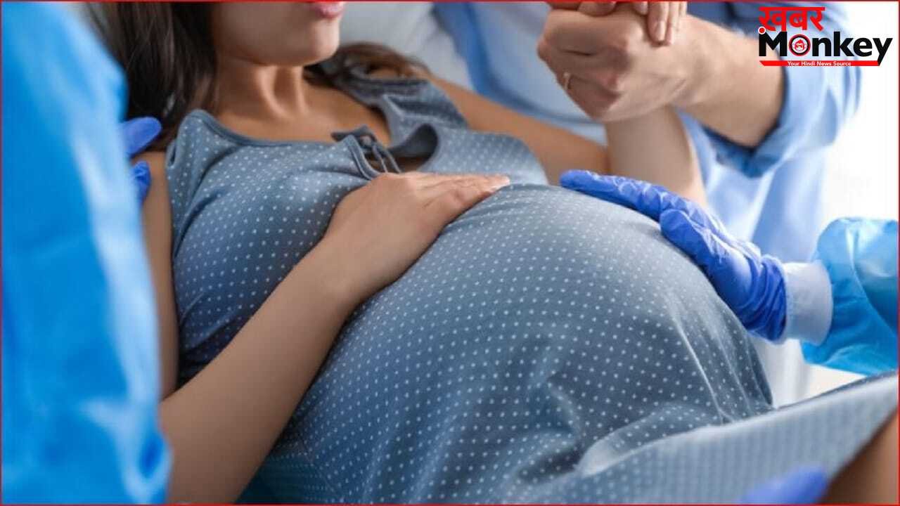 लेबर पेन में अचानक निकलने लगे नवजात के पैर, खींचते ही अलग हो गया धड़, सिर पेट में फंसा रहा… ऐसे बची महिला की जान