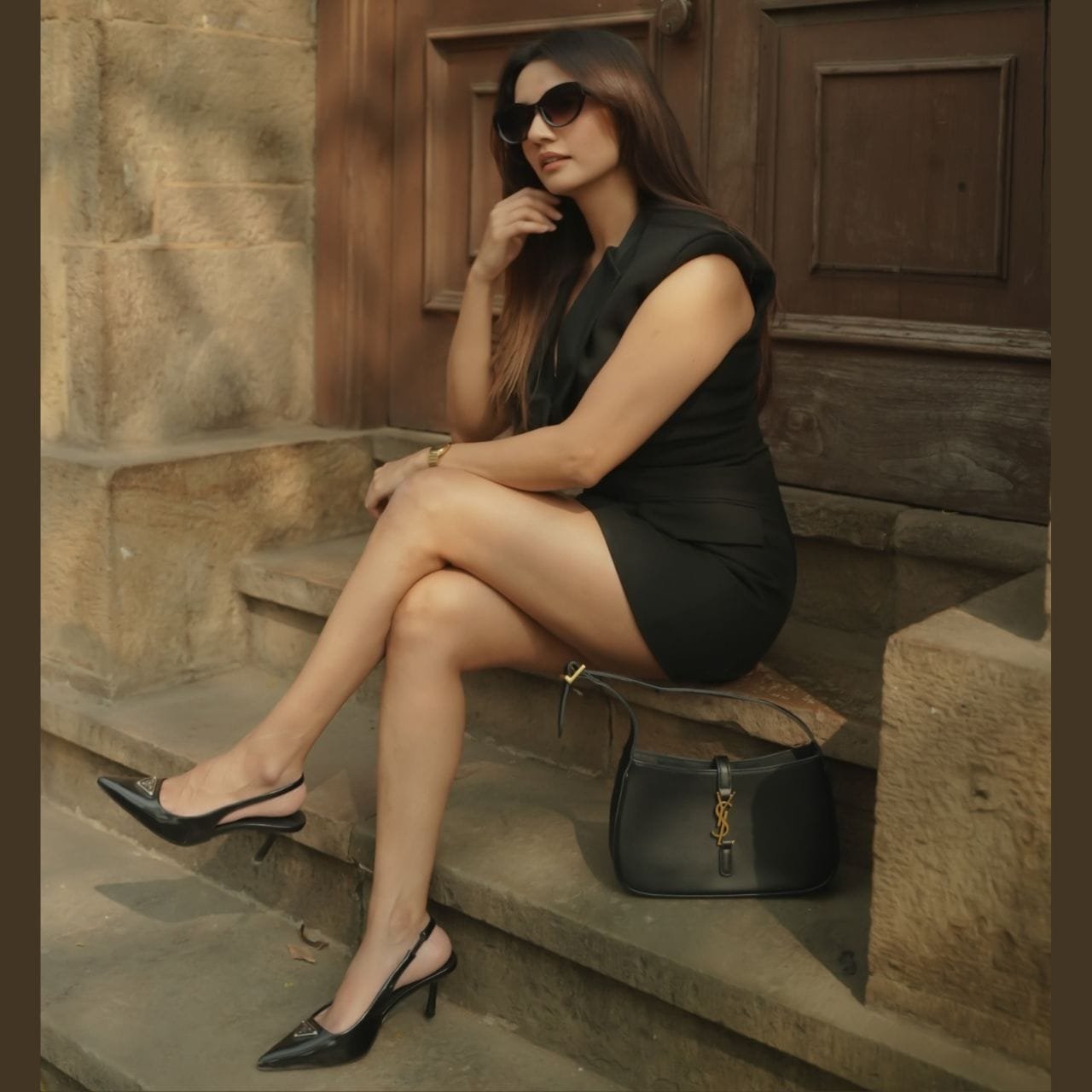 रणवीर इलाहाबादिया की गर्लफ्रेंड जूही भट्ट हैं ग्लैमरस, देखें उनके ये पार्टी वियर लुक