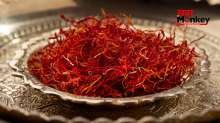 केसर का पानी पीने से क्या होता है, जानिए कब पीना सेहत के लिए ज्यादा फायदेमंद?