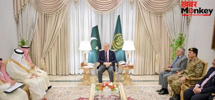 ईरान और अमेरिका की बातचीत से पहले ही पाकिस्तान क्यों पहुंचे सऊदी के वित्त मंत्री?