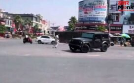 Viral Video: बीच सड़क थार का ‘तांडव’, पुलिसवाले ने भागकर बचाई जान, रईसजादे की दबंगई देख कांप उठे लोग!