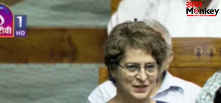 संसद में नीली बनारसी साड़ी में नजर आईं प्रियंका गांधी, कांग्रेस नेता के टॉप साड़ी लुक्स