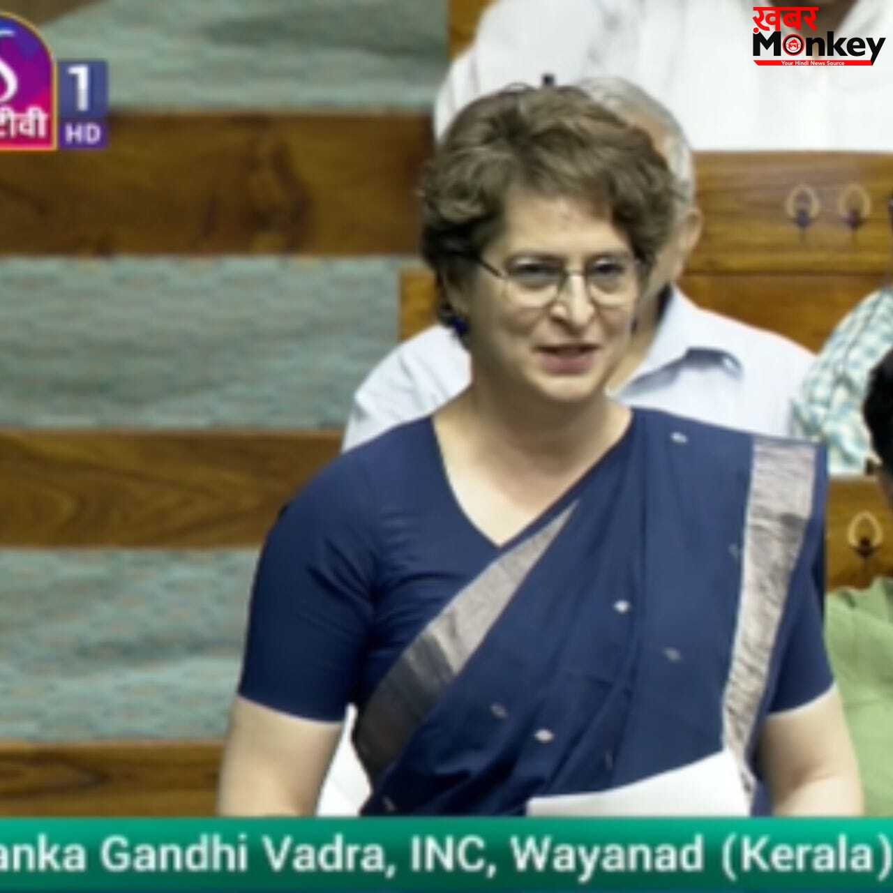 संसद में नीली बनारसी साड़ी में नजर आईं प्रियंका गांधी, कांग्रेस नेता के टॉप साड़ी लुक्स