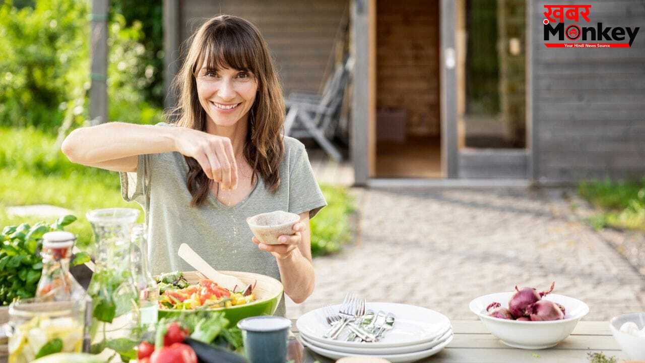 किचन के ये 5 ठंडी तासीर वाले मसाले रखेंगे शरीर ठंडा, जानें इस्तेमाल का सही तरीका