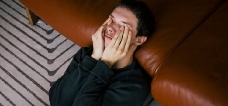 OMG! टॉपर बना, 500 आवेदन किए, फिर भी नौकरी नहीं…वायरल हुई टॉपर के संघर्ष की कहानी