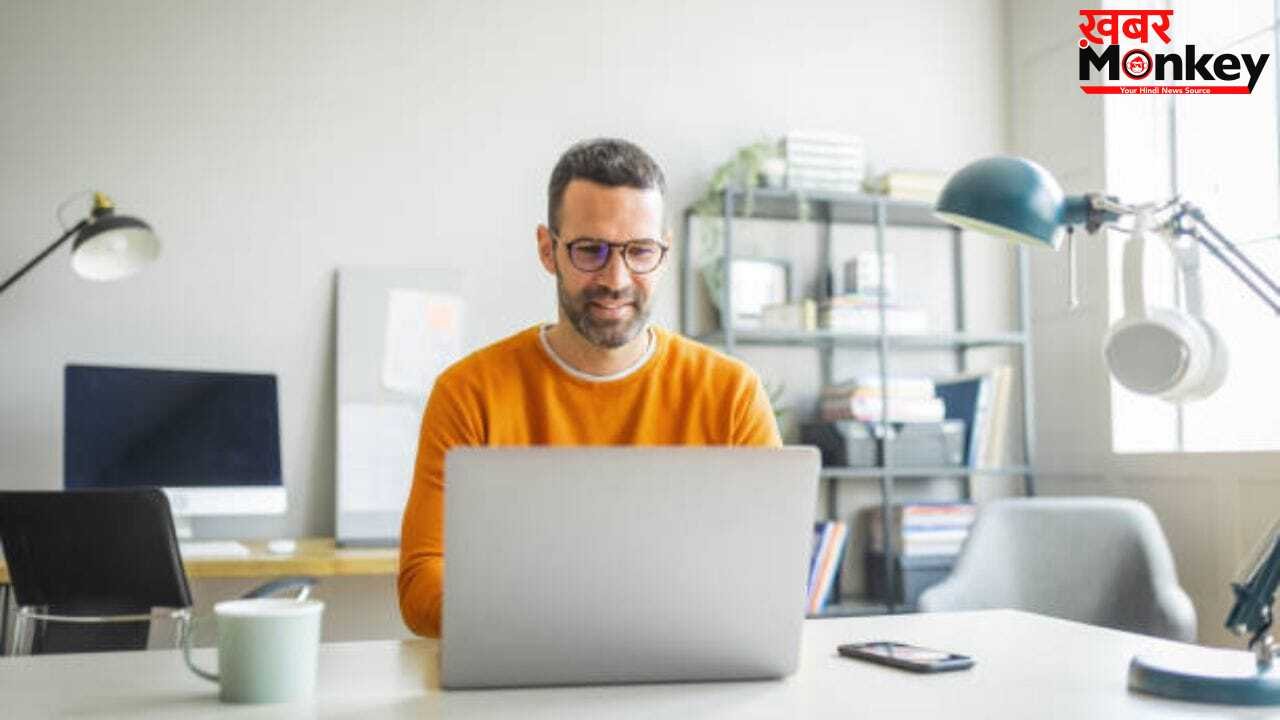 Video: मीटिंग के बीच में बंदा करने लगा बॉस की बुराई, कहा- इसको मैनेजर किसने बनाया…