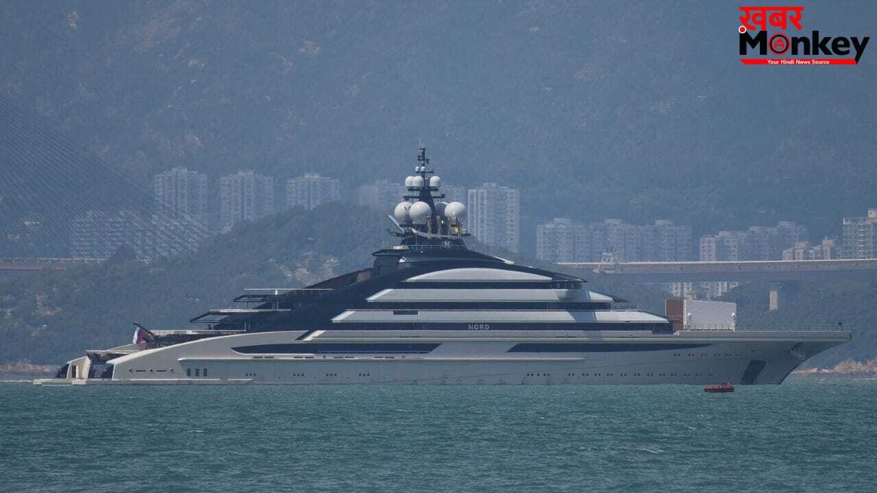 पाबंदियों के बीच होर्मुज से गुजर गई पुतिन के करीबी की लग्जरी यॉट, कीमत 4,710 करोड़