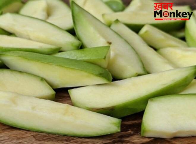 Raw Mango Recipe: खाने का जायका बढ़ा देगा यह चटपटा इंस्टेंट अचार, मिनटों में होगा तैयार