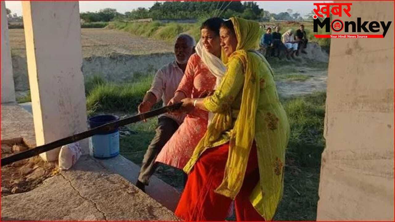 चारों बेटों ने मोड़ा मुंह… तो बेटियों ने दिया मां की अर्थी को कंधा, मुखाग्नि देकर किया अंतिम संस्कार, हर किसी की आंखें हुईं नम