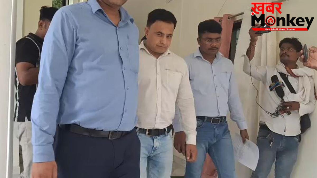 बेगूसराय में निगरानी विभाग का बड़ा एक्शन, 5 हजार रिश्वत लेते लिपिक रंगे हाथ गिरफ्तार