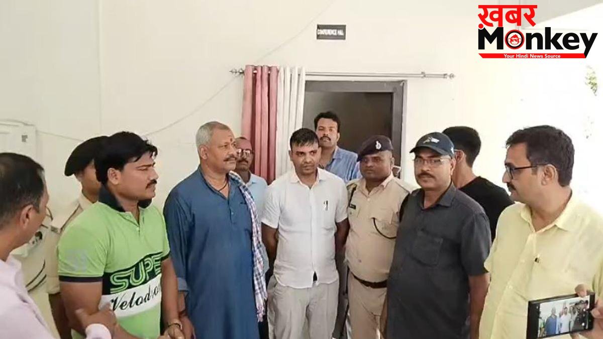 निगरानी विभाग की कार्रवाई जारी, गाड़ी ट्रांसफर के नाम पर रिश्वत लेते लिपिक व एजेंट गिरफ्तार