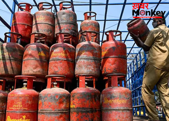 LPG पर आईं दो बड़ी खुशखबरी, होर्मुज से न‍िकली 34 लाख स‍िलेंडर की खेप; दूसरी खबर सुनकर झूमने लगेंगे आप