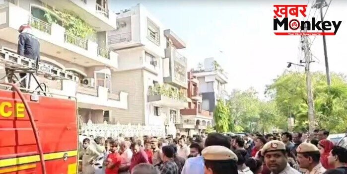 दिल्ली में खौफनाक हादसाः AC फटा, 4 मंजिला बिल्डिंग फुंकी, 9 की मौत-फैली दहशत