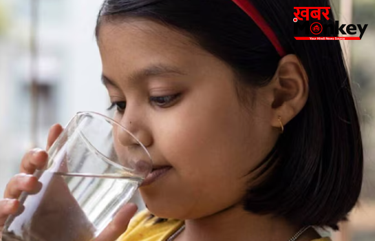 बच्चों के लिए कितना खतरनाक है हीट स्ट्रोक, इन लक्षणों को ना करें नजरअंदाज बच्चों के लिए कितना खतरनाक है हीट स्ट्रोक, इन लक्षणों को ना करें नजरअंदाज