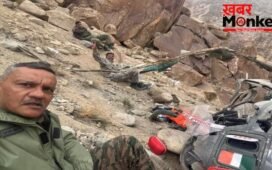 हेलीकॉप्टर क्रैश पर मौत को दे दी मात, जिंदा बचे अफसरों का विक्ट्री साइन