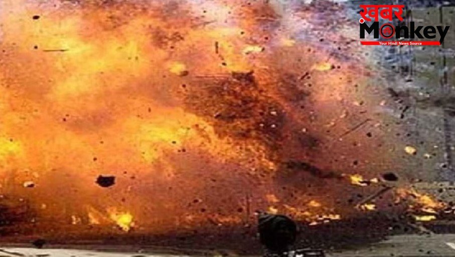 भीषण बम धमाकाः आत्मघाती हमलावर ने उड़ाया रेलवे ट्रैक, 23 लोगों की मौत
