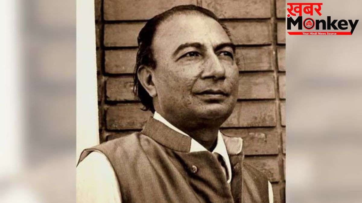 साहिर लुधियानवी शायरी: कभी ख़ुद पे कभी हालात पे रोना आया...यहां पढ़ें साहिर लुधियानवी की रूमानी शायरी