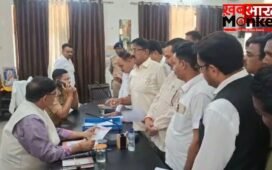 UP News: SDM अजीत प्रताप के खिलाफ वकीलों का हल्लाबोल, DM को ज्ञापन देकर भ्रष्टाचार के खिलाफ कार्रवाई की मांग…