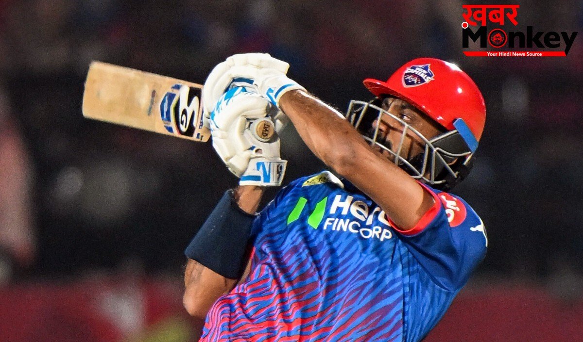 IPL 2026 | जीत के जश्न के बीच Delhi Capitals को झटका: कप्तान अक्षर पटेल पर लगा 12 लाख का जुर्माना