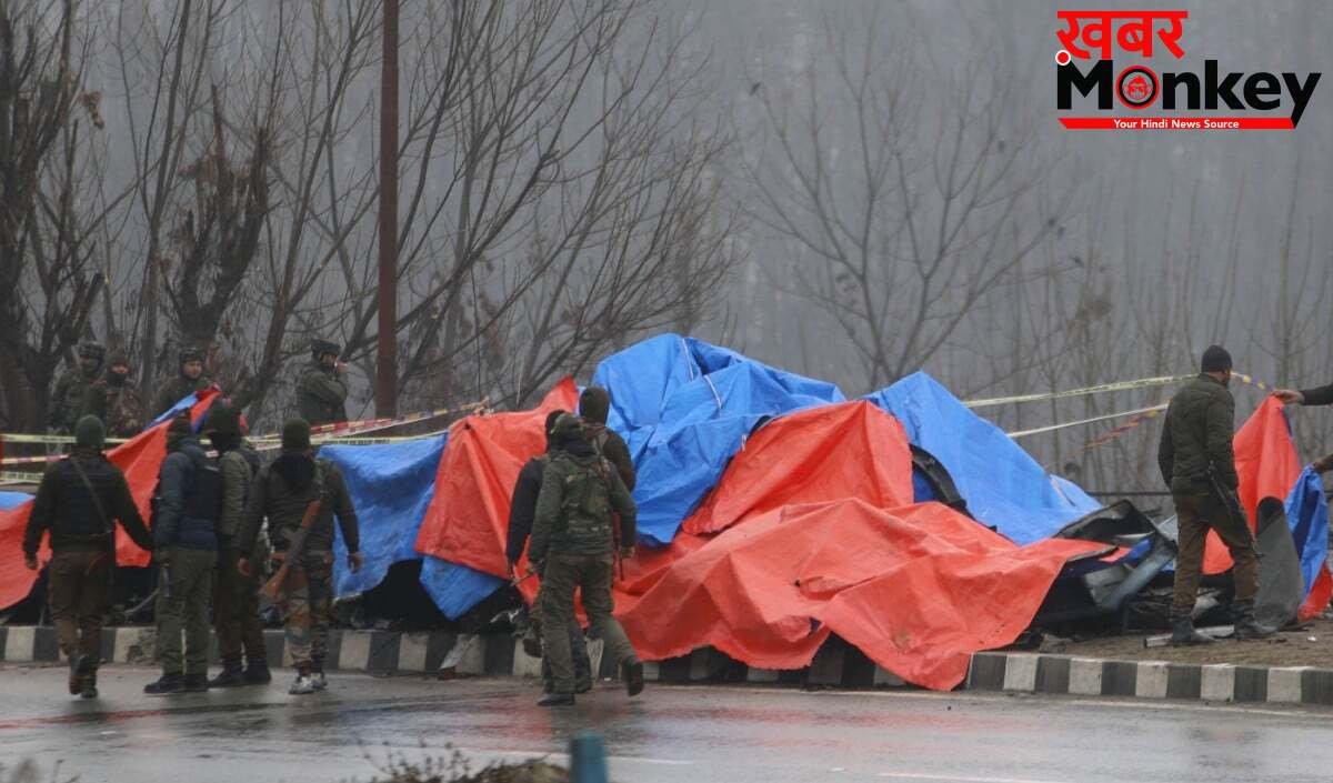 पुलवामा हमले के मास्टरमाइंड के जनाजे में पहुंचे हिजबुल चीफ सलाहुद्दीन और अल-बद्र सरगना! ISI अधिकारियों की भी रही मौजूदगी