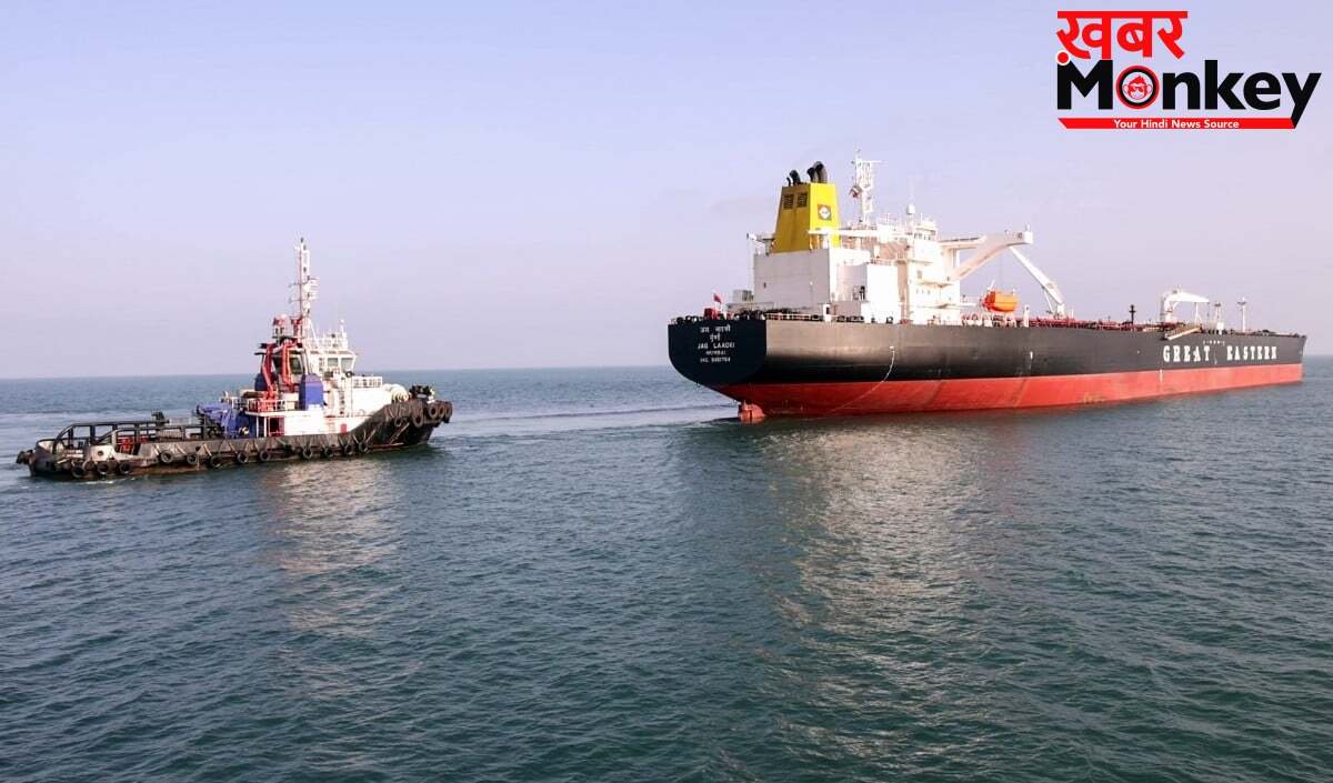 Hormuz Strait पर तनाव खत्म? सूत्रों का दावा- America-Iran में नौसैनिक नाकाबंदी हटाने पर बनी ऐतिहासिक सहमति