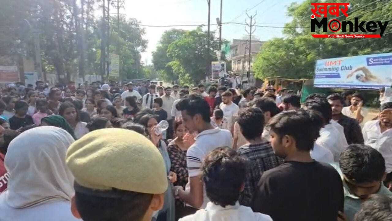 मेरठ की IIMT यूनिवर्सिटी में छात्रा की संदिग्ध मौत, गर्ल्स हॉस्टल में मिला शव; छात्रों ने किया प्रदर्शन