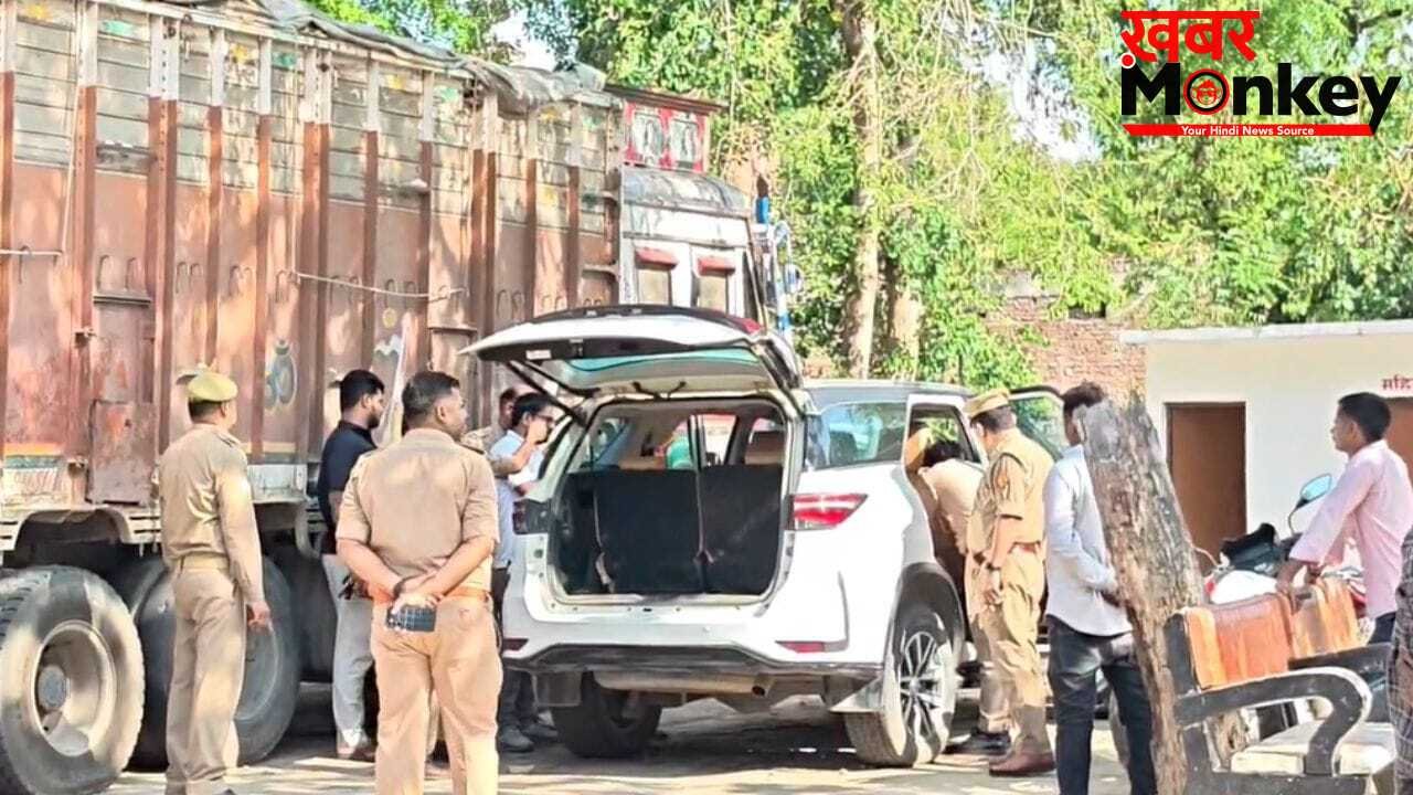 मिर्जापुर पुलिस की बड़ी कार्रवाई, चैकिंग के दौरान दो फॉर्च्यूनर कार से चार करोड़ रुपए बरामद