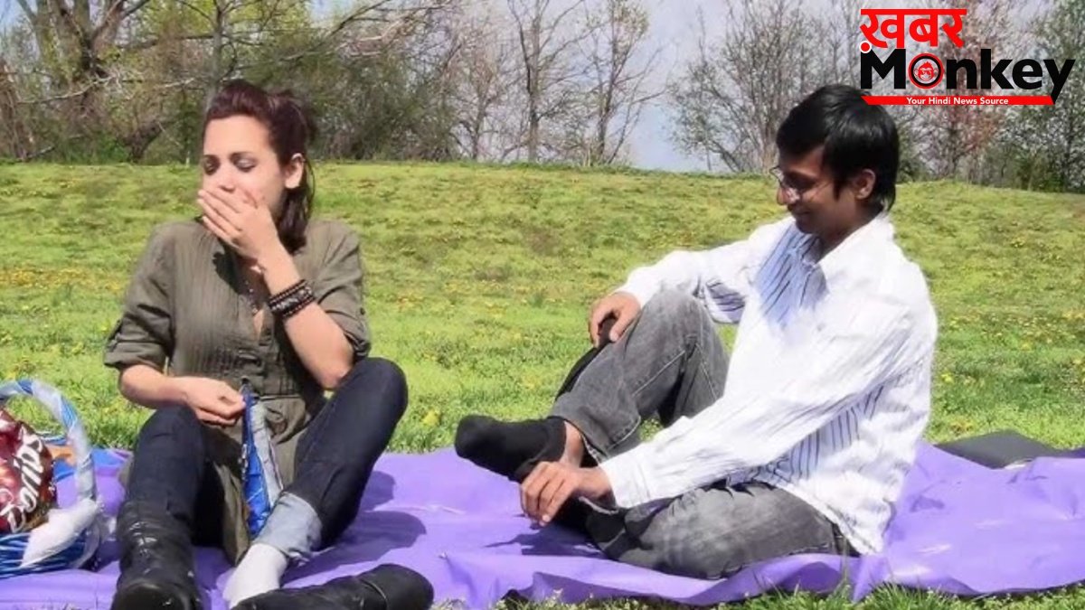 मोजा उतारते ही फैल जाती है भयंकर बदबू तो आज़माए ये टिप्स, नहीं होना पड़ेगा किसी के सामने शर्मिंदा