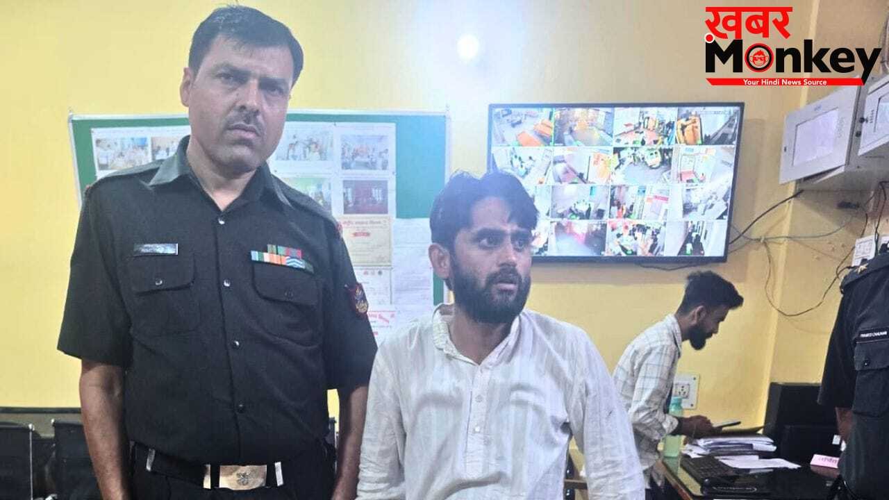 मुरादाबाद के अस्पताल में बच्चा चोरी नहीं… नवजात के कान में अजान पढ़ रहा था युवक, हंगामे के बाद पुलिस का खुलासा
